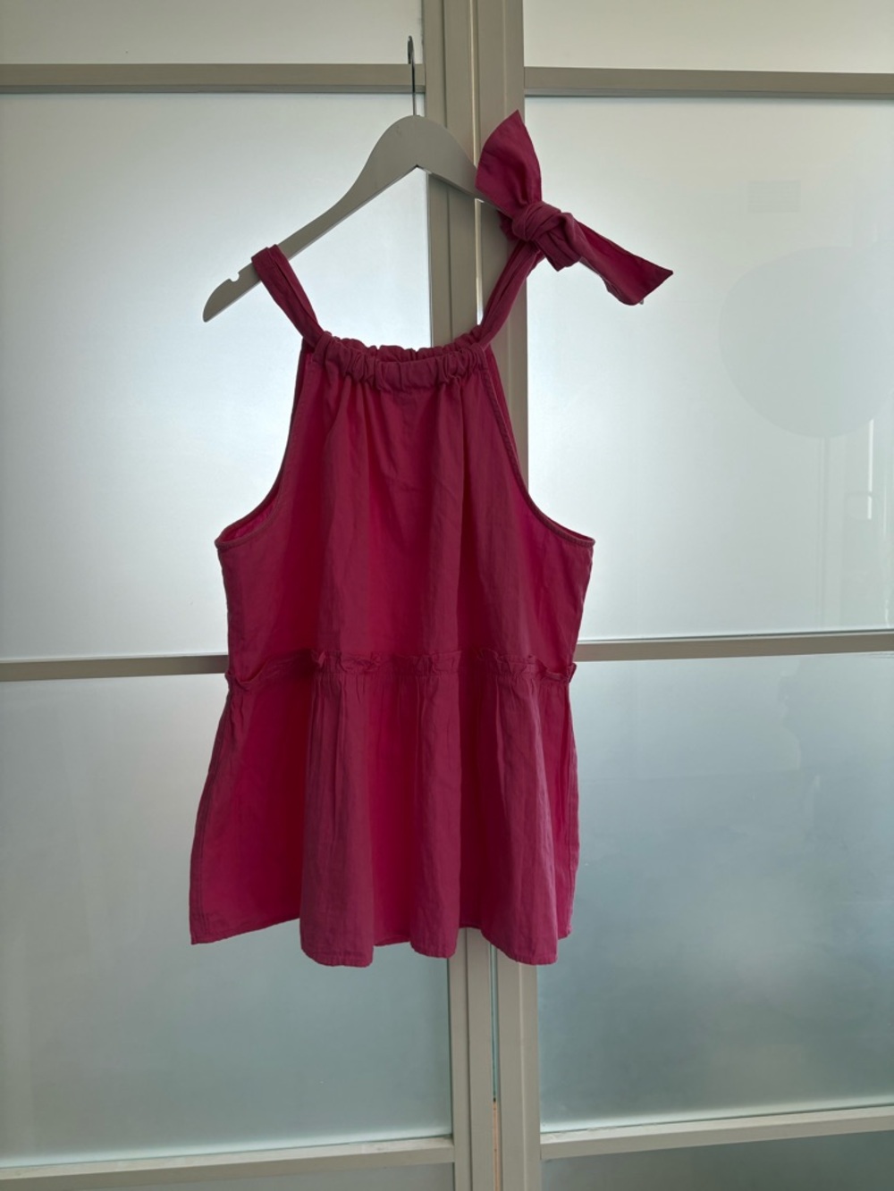 Sleeveless Tie-Shoulder Peplum Top in magenta